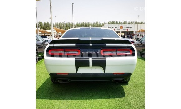 Buy Import Dodge Challenger White Car in Import - Dubai in Abhasia Buy Import Dodge Challenger White Car in Import - Dubai in Abhasia
