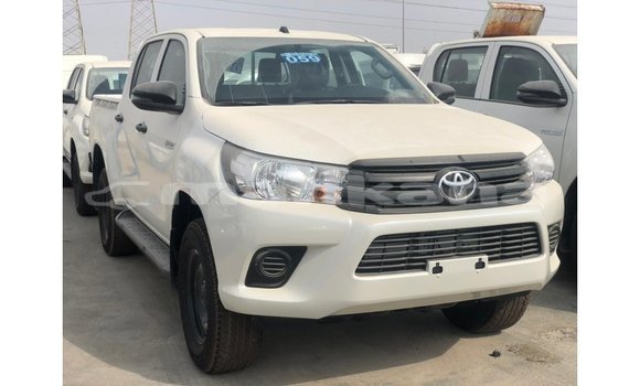 Buy Import Toyota Hilux White Car in Import - Dubai in Abhasia