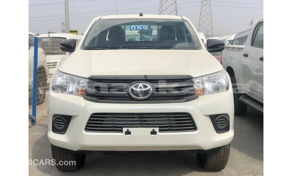 Buy Import Toyota Hilux White Car in Import - Dubai in Abhasia Buy Import Toyota Hilux White Car in Import - Dubai in Abhasia