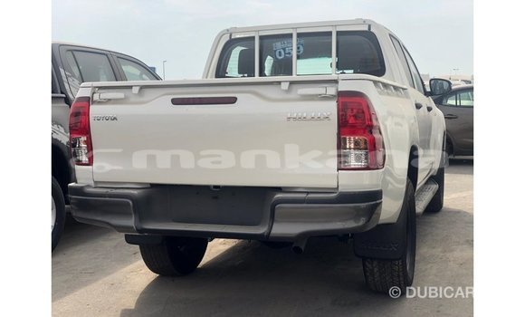 Buy Import Toyota Hilux White Car in Import - Dubai in Abhasia Buy Import Toyota Hilux White Car in Import - Dubai in Abhasia