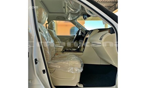 Buy Import Nissan Patrol White Car in Import - Dubai in Abhasia Buy Import Nissan Patrol White Car in Import - Dubai in Abhasia