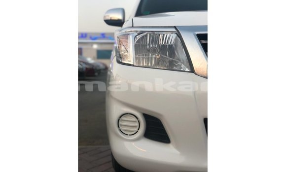 Buy Import Toyota Hilux White Car in Import - Dubai in Abhasia Buy Import Toyota Hilux White Car in Import - Dubai in Abhasia