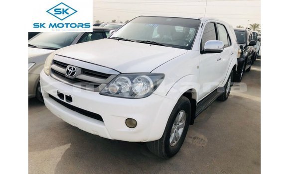 Buy Import Toyota Fortuner White Car in Import - Dubai in Abhasia Buy Import Toyota Fortuner White Car in Import - Dubai in Abhasia