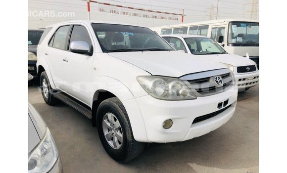 Buy Import Toyota Fortuner White Car in Import - Dubai in Abhasia Buy Import Toyota Fortuner White Car in Import - Dubai in Abhasia