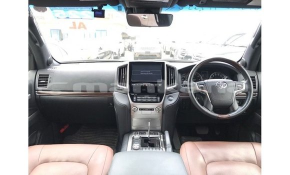 Buy Import Toyota Land Cruiser Black Car in Import - Dubai in Abhasia Buy Import Toyota Land Cruiser Black Car in Import - Dubai in Abhasia