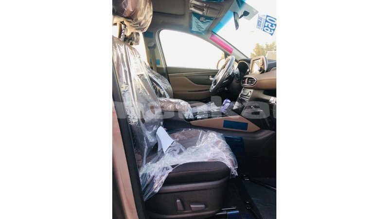 Big with watermark hyundai santa fe abhasia import dubai 3888