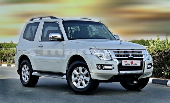 Buy Import Mitsubishi Pajero White Car in Import - Dubai in Abhasia