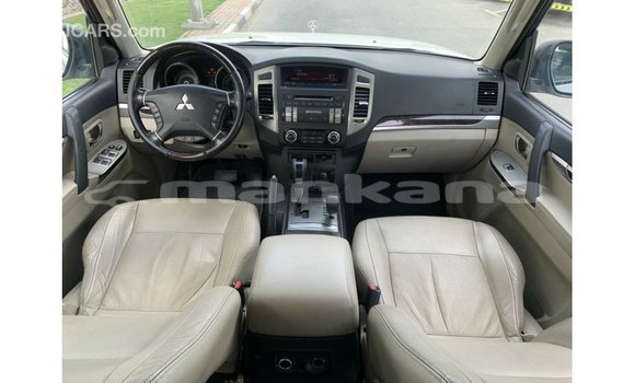 Buy Import Mitsubishi Pajero White Car in Import - Dubai in Abhasia Buy Import Mitsubishi Pajero White Car in Import - Dubai in Abhasia