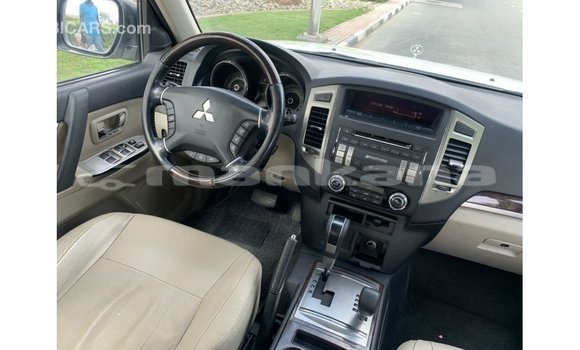 Buy Import Mitsubishi Pajero White Car in Import - Dubai in Abhasia Buy Import Mitsubishi Pajero White Car in Import - Dubai in Abhasia