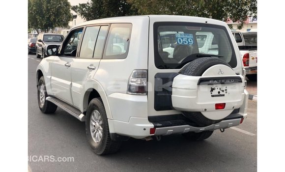 Buy Import Mitsubishi Pajero White Car in Import - Dubai in Abhasia Buy Import Mitsubishi Pajero White Car in Import - Dubai in Abhasia