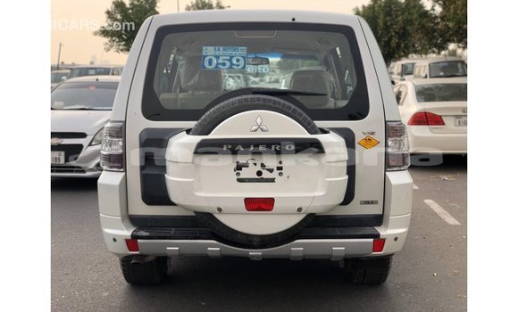 Buy Import Mitsubishi Pajero White Car in Import - Dubai in Abhasia Buy Import Mitsubishi Pajero White Car in Import - Dubai in Abhasia