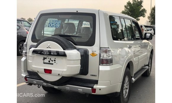 Buy Import Mitsubishi Pajero White Car in Import - Dubai in Abhasia Buy Import Mitsubishi Pajero White Car in Import - Dubai in Abhasia
