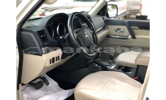 Buy Import Mitsubishi Pajero White Car in Import - Dubai in Abhasia Buy Import Mitsubishi Pajero White Car in Import - Dubai in Abhasia