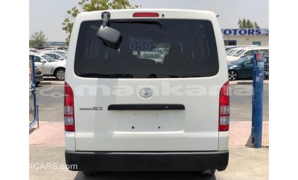 Buy Import Toyota DA White Truck in Import - Dubai in Abhasia Buy Import Toyota DA White Truck in Import - Dubai in Abhasia