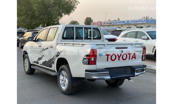 Buy Import Toyota Hilux White Car in Import - Dubai in Abhasia Buy Import Toyota Hilux White Car in Import - Dubai in Abhasia