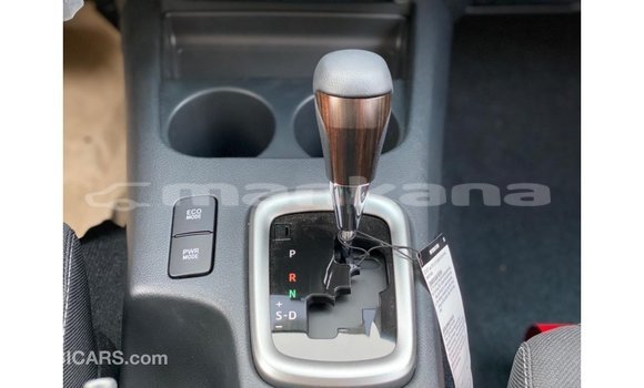 Buy Import Toyota Hilux White Car in Import - Dubai in Abhasia Buy Import Toyota Hilux White Car in Import - Dubai in Abhasia