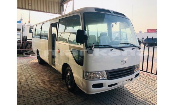 Buy Import Toyota Coaster White Car in Import - Dubai in Abhasia