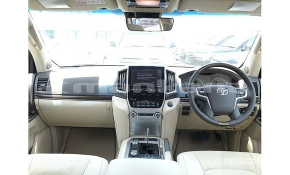Buy Import Toyota Land Cruiser White Car in Import - Dubai in Abhasia Buy Import Toyota Land Cruiser White Car in Import - Dubai in Abhasia