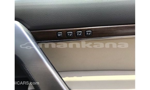 Buy Import Toyota Land Cruiser White Car in Import - Dubai in Abhasia Buy Import Toyota Land Cruiser White Car in Import - Dubai in Abhasia