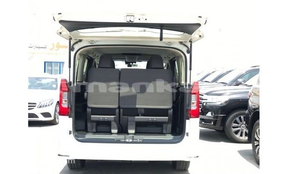 Buy Import Toyota Granvia White Car in Import - Dubai in Abhasia Buy Import Toyota Granvia White Car in Import - Dubai in Abhasia