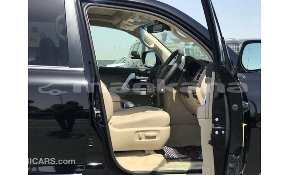 Buy Import Toyota Land Cruiser Black Car in Import - Dubai in Abhasia Buy Import Toyota Land Cruiser Black Car in Import - Dubai in Abhasia
