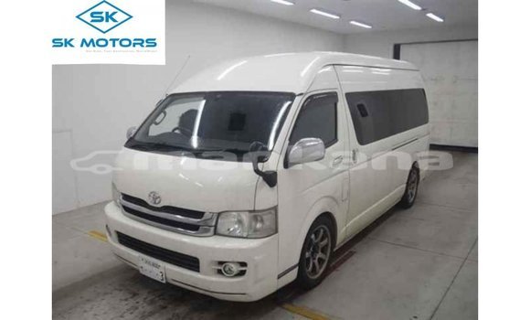 Buy Import Toyota Hiace White Car in Import - Dubai in Abhasia