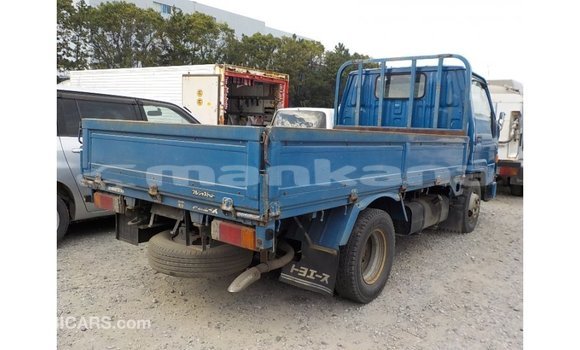 Buy Import Toyota Dyna Blue Truck in Import - Dubai in Abhasia Buy Import Toyota Dyna Blue Truck in Import - Dubai in Abhasia