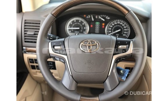 Buy Import Toyota Land Cruiser White Car in Import - Dubai in Abhasia Buy Import Toyota Land Cruiser White Car in Import - Dubai in Abhasia