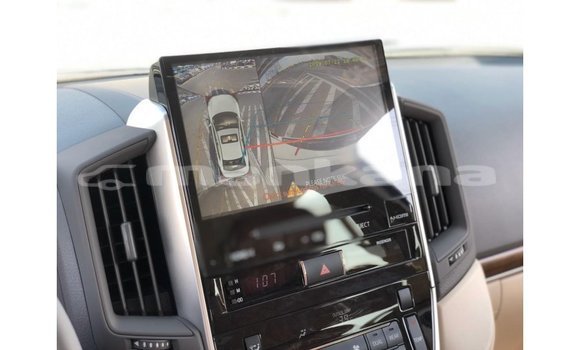 Buy Import Toyota Land Cruiser White Car in Import - Dubai in Abhasia Buy Import Toyota Land Cruiser White Car in Import - Dubai in Abhasia