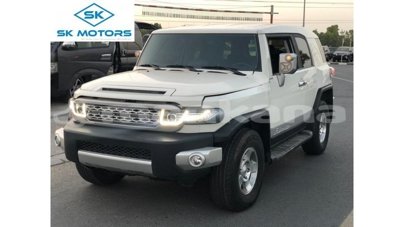 Big with watermark toyota fj cruiser abhasia import dubai 4000