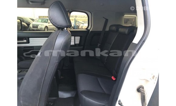 Buy Import Toyota FJ Cruiser White Car in Import - Dubai in Abhasia Buy Import Toyota FJ Cruiser White Car in Import - Dubai in Abhasia
