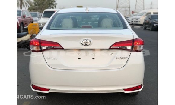 Buy Import Toyota DA White Truck in Import - Dubai in Abhasia Buy Import Toyota DA White Truck in Import - Dubai in Abhasia