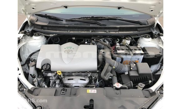 Buy Import Toyota DA White Truck in Import - Dubai in Abhasia Buy Import Toyota DA White Truck in Import - Dubai in Abhasia