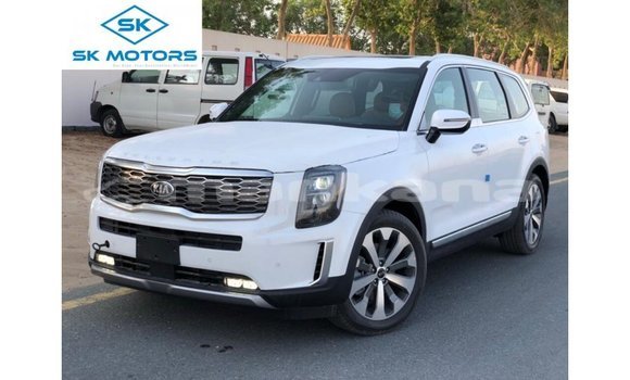 Buy Import Kia Carens White Car in Import - Dubai in Abhasia