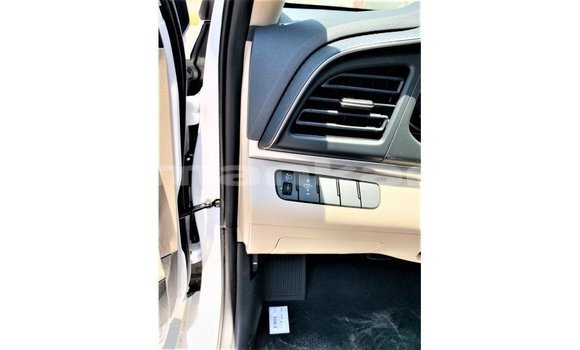 Buy Import Hyundai Elantra White Car in Import - Dubai in Abhasia Buy Import Hyundai Elantra White Car in Import - Dubai in Abhasia