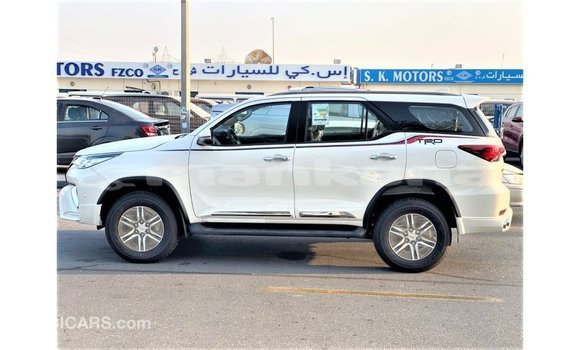 Buy Import Toyota Fortuner White Car in Import - Dubai in Abhasia Buy Import Toyota Fortuner White Car in Import - Dubai in Abhasia