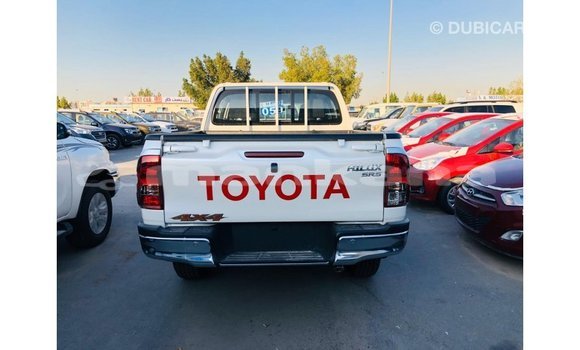 Buy Import Toyota Hilux White Car in Import - Dubai in Abhasia Buy Import Toyota Hilux White Car in Import - Dubai in Abhasia