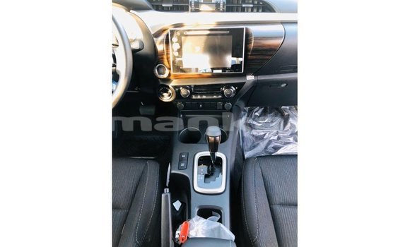 Buy Import Toyota Hilux White Car in Import - Dubai in Abhasia Buy Import Toyota Hilux White Car in Import - Dubai in Abhasia
