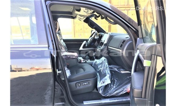 Buy Import Toyota Land Cruiser Black Car in Import - Dubai in Abhasia Buy Import Toyota Land Cruiser Black Car in Import - Dubai in Abhasia