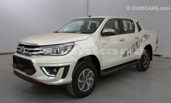 Buy Import Toyota Hilux White Car in Import - Dubai in Abhasia Buy Import Toyota Hilux White Car in Import - Dubai in Abhasia