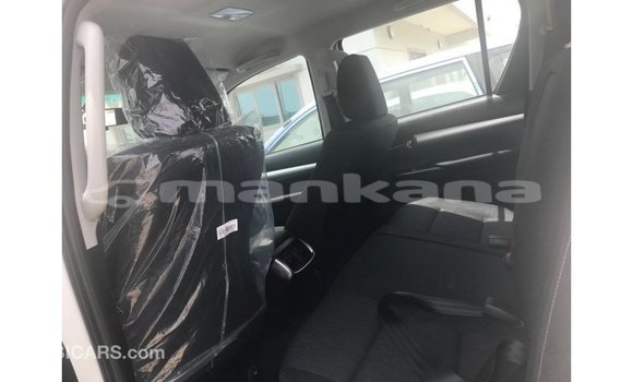 Buy Import Toyota Hilux White Car in Import - Dubai in Abhasia Buy Import Toyota Hilux White Car in Import - Dubai in Abhasia