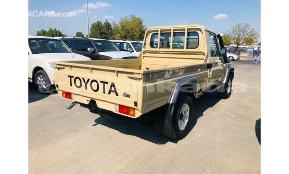Buy Import Toyota Land Cruiser Beige Car in Import - Dubai in Abhasia Buy Import Toyota Land Cruiser Beige Car in Import - Dubai in Abhasia