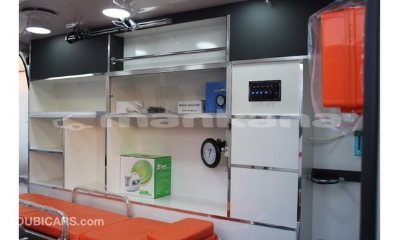 Buy Import Toyota Hiace White Car in Import - Dubai in Abhasia Buy Import Toyota Hiace White Car in Import - Dubai in Abhasia