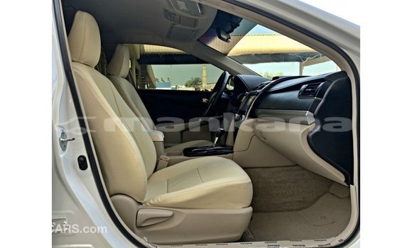 Buy Import Toyota Camry White Car in Import - Dubai in Abhasia Buy Import Toyota Camry White Car in Import - Dubai in Abhasia