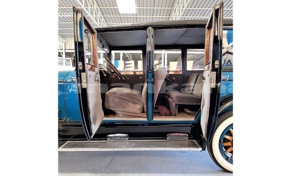 Buy Import Buick Electra Blue Car in Import - Dubai in Abhasia Buy Import Buick Electra Blue Car in Import - Dubai in Abhasia