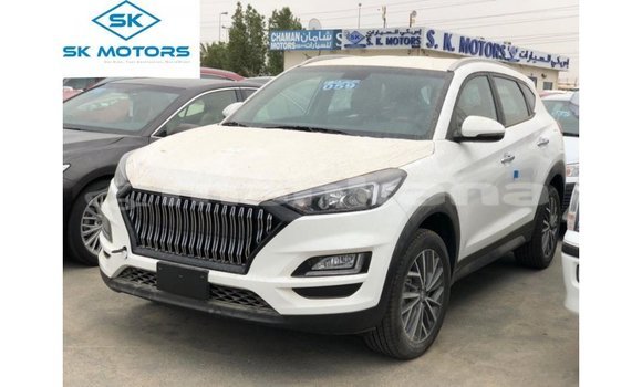 Buy Import Hyundai Tucson White Car in Import - Dubai in Abhasia Buy Import Hyundai Tucson White Car in Import - Dubai in Abhasia