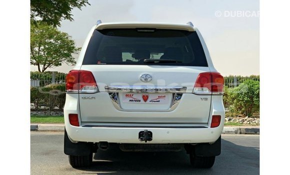Buy Import Toyota Land Cruiser White Car in Import - Dubai in Abhasia Buy Import Toyota Land Cruiser White Car in Import - Dubai in Abhasia