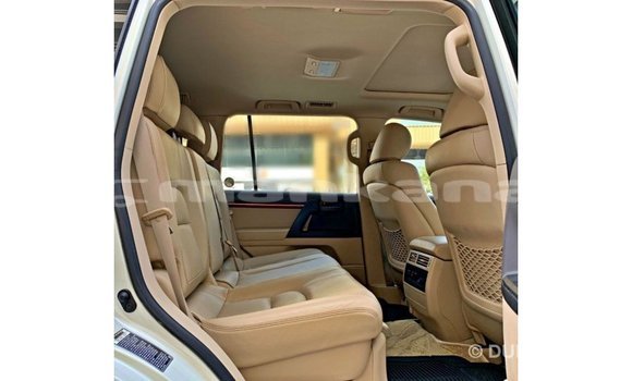 Buy Import Toyota Land Cruiser White Car in Import - Dubai in Abhasia Buy Import Toyota Land Cruiser White Car in Import - Dubai in Abhasia