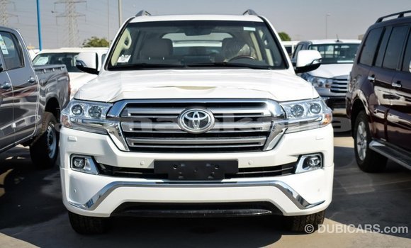 Buy Import Toyota Land Cruiser White Car in Import - Dubai in Abhasia Buy Import Toyota Land Cruiser White Car in Import - Dubai in Abhasia