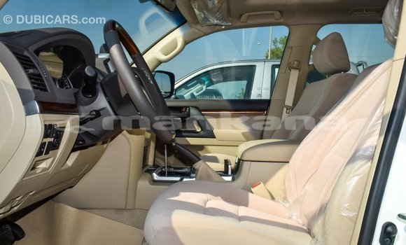 Buy Import Toyota Land Cruiser White Car in Import - Dubai in Abhasia Buy Import Toyota Land Cruiser White Car in Import - Dubai in Abhasia